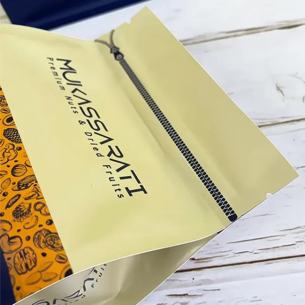 Custom-Food-Grade-Flat-Bottom-Pouch-For-Nut-Dried-Fruit-6